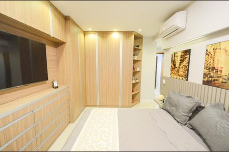 Apartamento à venda com 130m², 3 quartos e 2 vagasSuíte