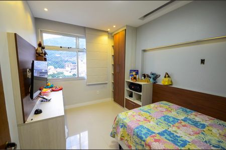 Apartamento à venda com 130m², 3 quartos e 2 vagasQuarto 1