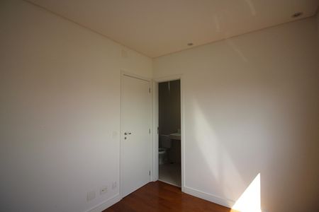 Apartamento à venda com 127m², 3 quartos e 2 vagasSuíte 1