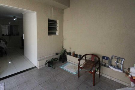 Casa à venda com 300m², 3 quartos e 3 vagas Casa à venda com 300m², 3 quartos e 3 vagasQuarto de Serviço