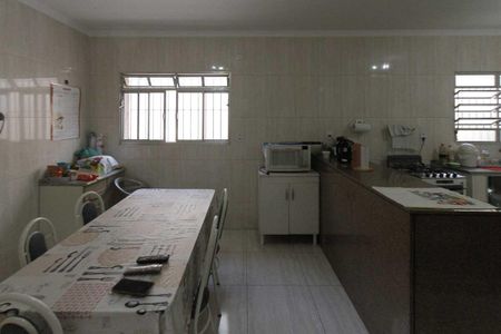 Casa à venda com 300m², 3 quartos e 3 vagas Casa à venda com 300m², 3 quartos e 3 vagasCopa