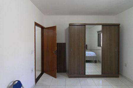 Casa à venda com 300m², 3 quartos e 3 vagas Casa à venda com 300m², 3 quartos e 3 vagasQuarto 03