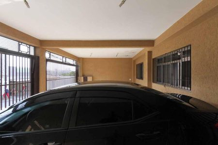 Casa à venda com 300m², 3 quartos e 3 vagas Casa à venda com 300m², 3 quartos e 3 vagasGaragem