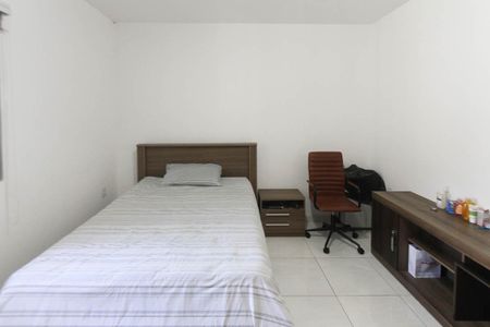 Casa à venda com 300m², 3 quartos e 3 vagas Casa à venda com 300m², 3 quartos e 3 vagasQuarto 03