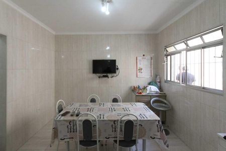 Casa à venda com 300m², 3 quartos e 3 vagas Casa à venda com 300m², 3 quartos e 3 vagasCopa