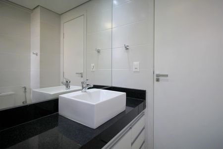 Apartamento para alugar com 119m², 2 quartos e 3 vagasBanheiro