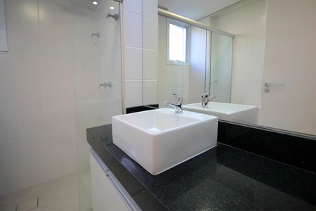 Apartamento para alugar com 119m², 2 quartos e 3 vagasBanheiro