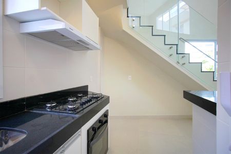 Apartamento para alugar com 119m², 2 quartos e 3 vagasCozinha