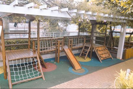 Apartamento à venda com 71m², 3 quartos e 1 vagaÁrea comum