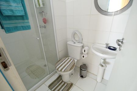 Apartamento para alugar com 67m², 2 quartos e 2 vagasBanheiro social