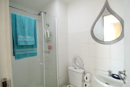 Apartamento para alugar com 67m², 2 quartos e 2 vagasBanheiro social