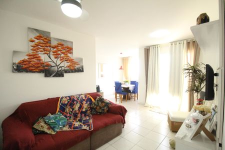 Apartamento para alugar com 67m², 2 quartos e 2 vagasSala