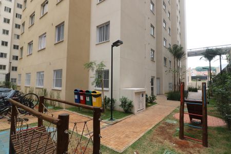 Apartamento para alugar com 37m², 2 quartos e sem vagaÁrea comum - Playground