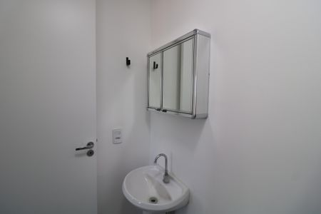Apartamento para alugar com 37m², 2 quartos e sem vagaBanheiro