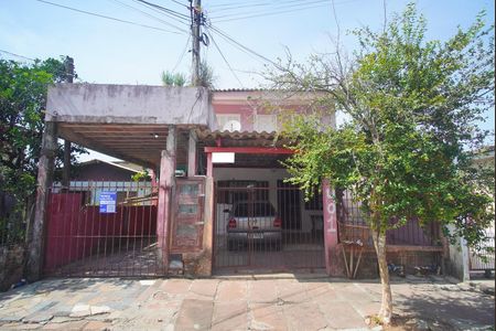 Casa à venda com 46m², 2 quartos e 1 vaga Casa à venda com 46m², 2 quartos e 1 vagaFachada