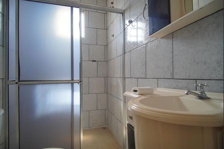 Casa à venda com 46m², 2 quartos e 1 vaga Casa à venda com 46m², 2 quartos e 1 vagaBanheiro