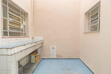 Casa à venda com 150m², 3 quartos e sem vagaÁrea de Serviço