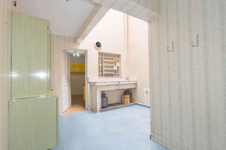 Casa à venda com 150m², 3 quartos e sem vagaÁrea de Serviço