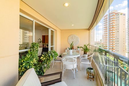 Apartamento à venda com 112m², 3 quartos e 3 vagasVaranda da Sala