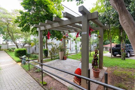 Apartamento à venda com 41m², 2 quartos e 1 vaga Apartamento à venda com 41m², 2 quartos e 1 vagaÁrea externa