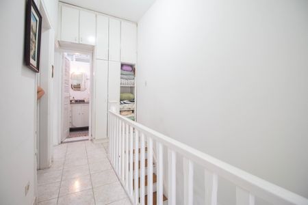 Casa para alugar com 150m², 3 quartos e 2 vagasCorredor