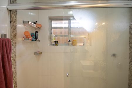 Casa à venda com 188m², 4 quartos e 4 vagasBanheiro 2