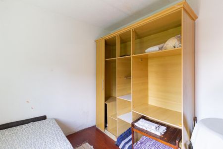 Casa à venda com 100m², 3 quartos e 4 vagasQuarto 2