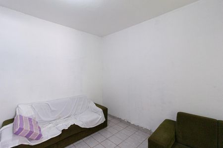 Casa à venda com 100m², 3 quartos e 4 vagasSala