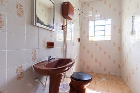 Casa à venda com 100m², 3 quartos e 4 vagasBanheiro