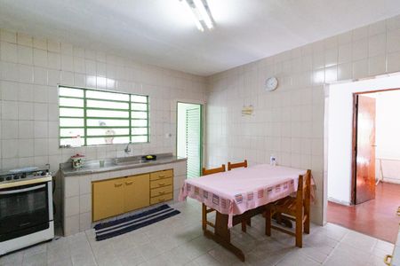 Casa à venda com 100m², 3 quartos e 4 vagasCozinha