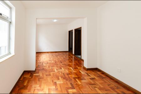 Apartamento à venda com 90m², 3 quartos e 1 vagaSala