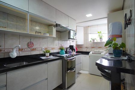 Apartamento à venda com 58m², 2 quartos e 1 vagaCozinha