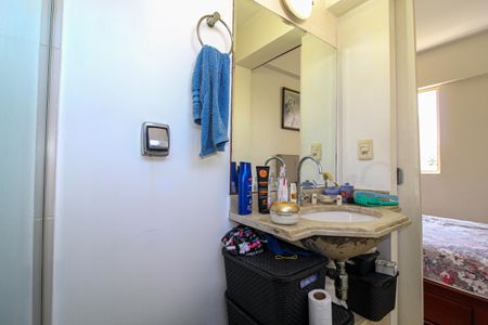 Apartamento à venda com 77m², 3 quartos e 2 vagas Apartamento à venda com 77m², 3 quartos e 2 vagasBanheiro da Suíte 1