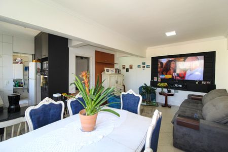 Apartamento à venda com 77m², 3 quartos e 2 vagas Apartamento à venda com 77m², 3 quartos e 2 vagasSala