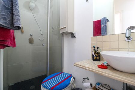 Apartamento à venda com 77m², 3 quartos e 2 vagas Apartamento à venda com 77m², 3 quartos e 2 vagasBanheiro