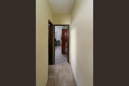 Casa à venda com 82m², 2 quartos e 1 vagaCorredor