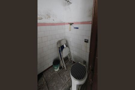 Casa à venda com 82m², 2 quartos e 1 vagaBanheiro de serviço