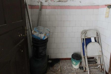 Casa à venda com 82m², 2 quartos e 1 vagaBanheiro de serviço