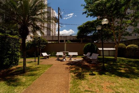 Apartamento à venda com 58m², 2 quartos e sem vagaÁrea comum