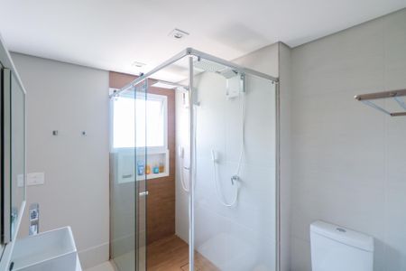 Apartamento à venda com 72m², 2 quartos e 2 vagasBanheiro da Suíte 1