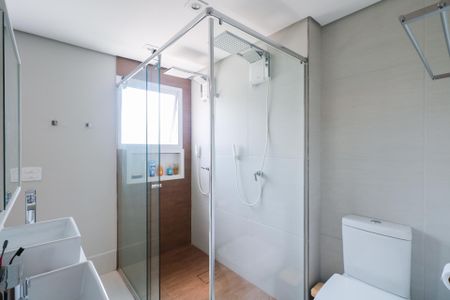 Apartamento à venda com 72m², 2 quartos e 2 vagasBanheiro da Suíte 1