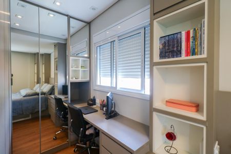 Apartamento à venda com 72m², 2 quartos e 2 vagasSuíte 1