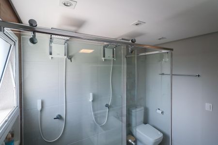 Apartamento à venda com 72m², 2 quartos e 2 vagasBanheiro da Suíte 1