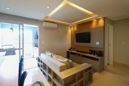 Apartamento à venda com 72m², 2 quartos e 2 vagasSala