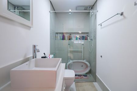 Apartamento à venda com 72m², 2 quartos e 2 vagasBanheiro da Suíte 2