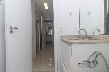 Apartamento para alugar com 100m², 3 quartos e 2 vagas Apartamento para alugar com 100m², 3 quartos e 2 vagasBanheiro 3