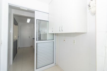 Apartamento para alugar com 100m², 3 quartos e 2 vagas Apartamento para alugar com 100m², 3 quartos e 2 vagasÁrea de Serviço