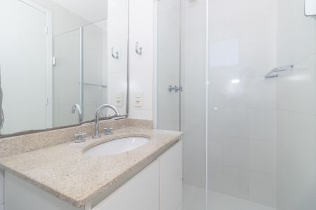 Apartamento para alugar com 100m², 3 quartos e 2 vagas Apartamento para alugar com 100m², 3 quartos e 2 vagasBanheiro
