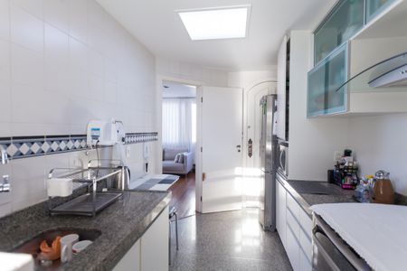 Apartamento à venda com 196m², 3 quartos e 2 vagasCozinha