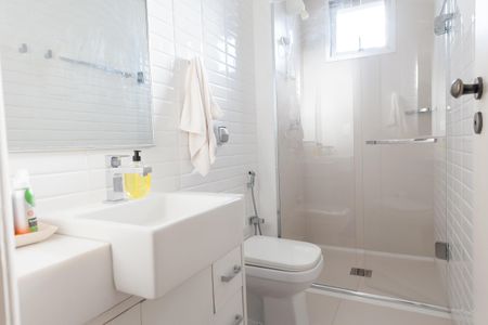 Apartamento à venda com 196m², 3 quartos e 2 vagasBanheiro Social